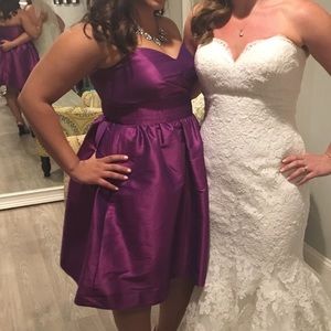 Like new size 8 Alfred sung bridesmaid dress